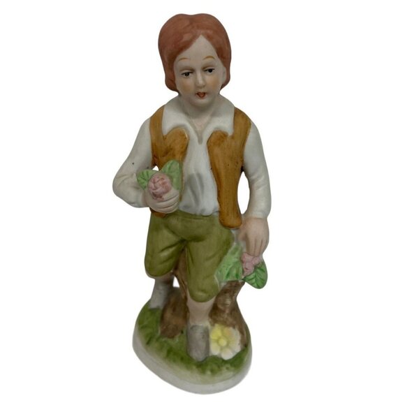 Vintage FBIA Colonial Boy Holding Flower Bouquet 6.5" - Picture 1 of 5